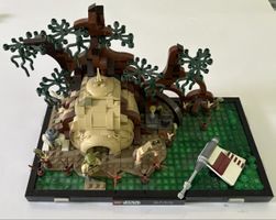 LEGO Star Wars 75330 Dagobah Jedi Training Diorama