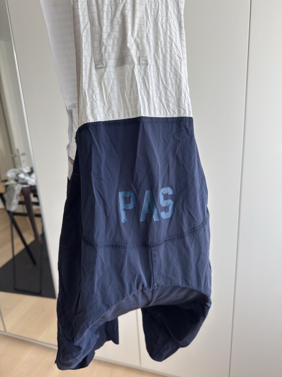 Pas Normal Studios Pantaloni: Trägerhose PAS NORMAL STUDIOS Grösse M Mechanism Pro – Usato da Hombrechtikon venduto da Sven_Gerber 3
