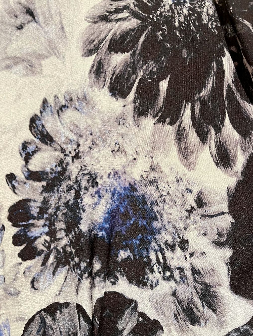 Alexander Mcqueen Vestiti: Alexander McQueen Seide Maxikleid Chiaroscuro IT46/DE40 NEU – Nuovo (secondo la descrizione) da Arch venduto da timerock 8