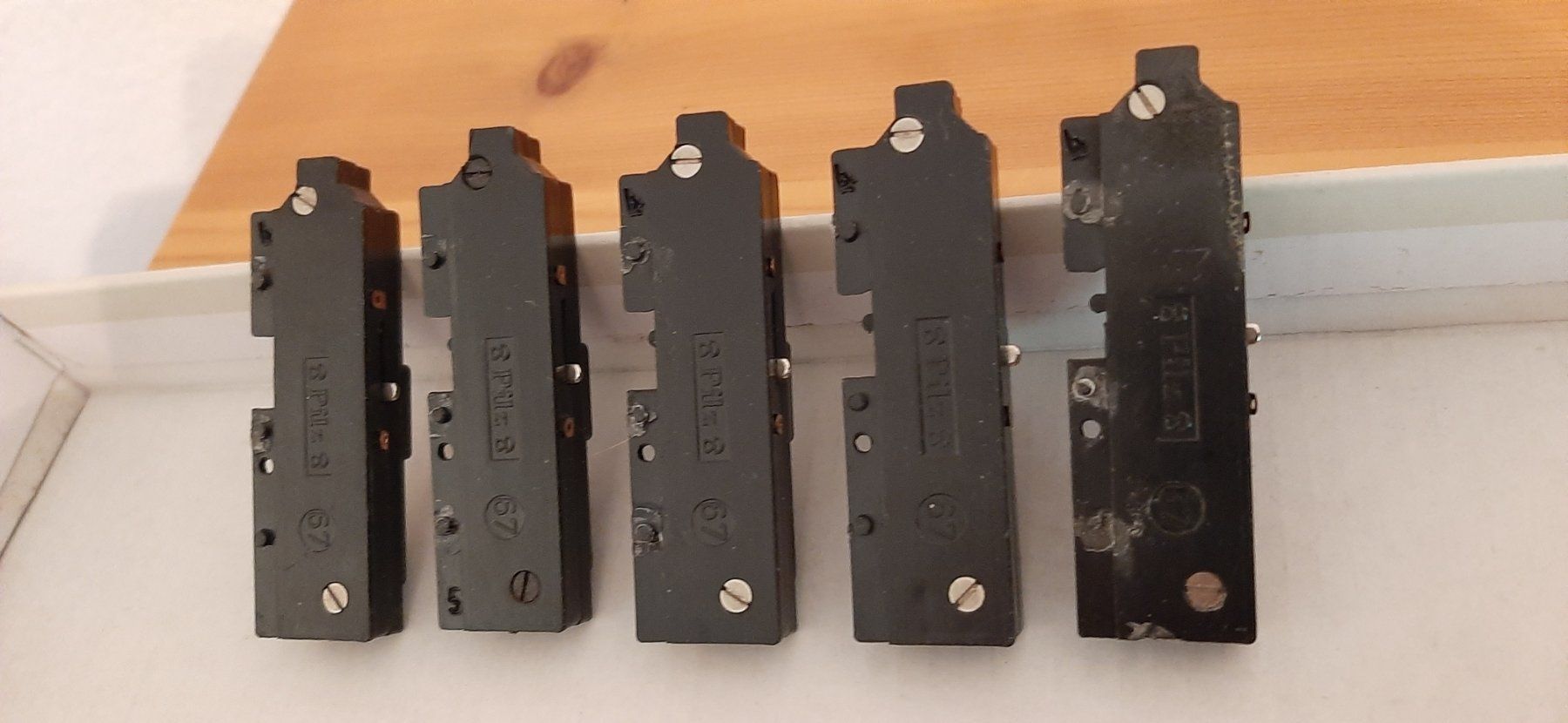 Modellini di ferrovie: 13 x Weichenantrieb H0 von Pilz, gebraucht – Usato da Wiesendangen venduto da pau_56xn 9
