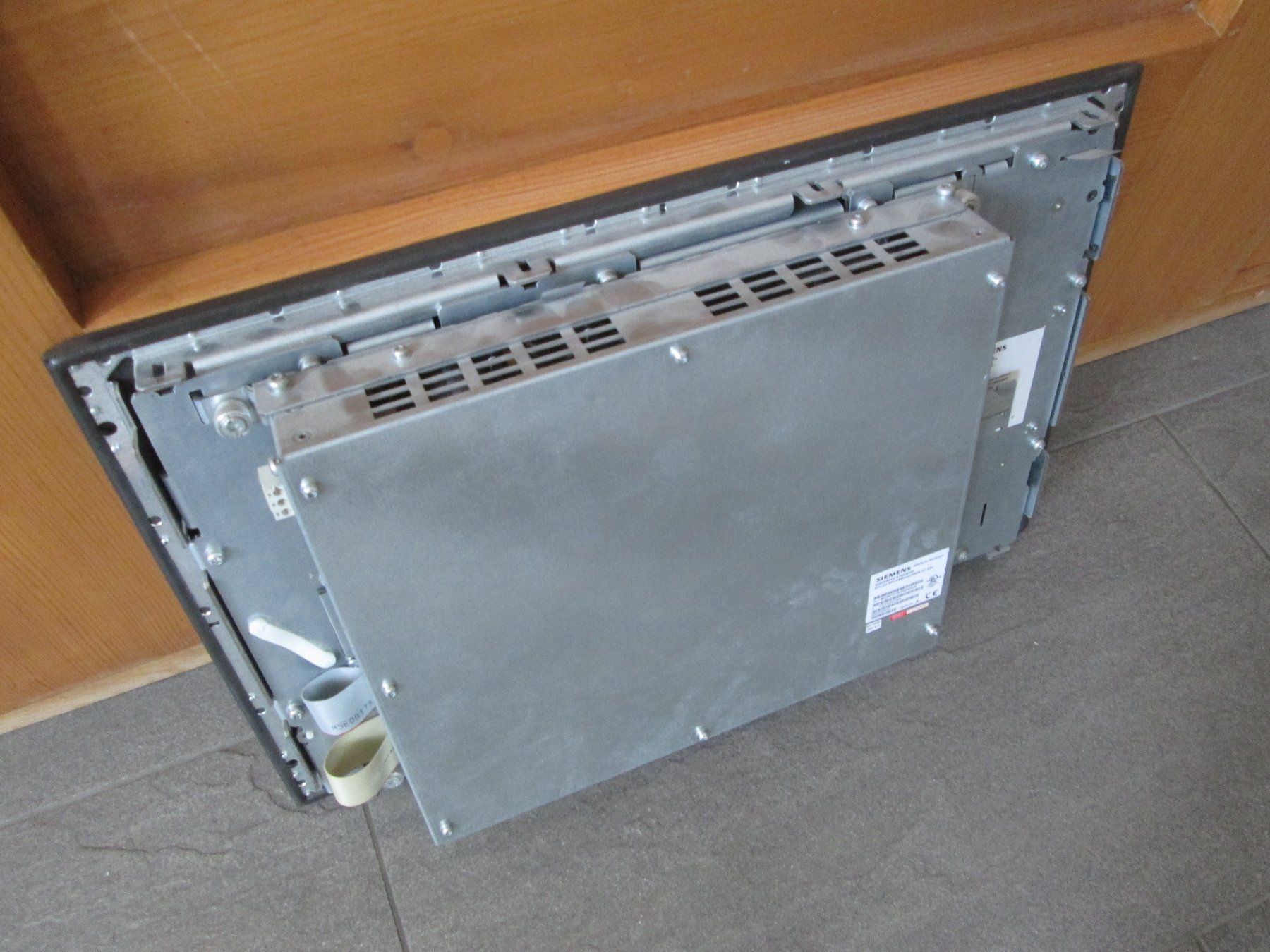 Siemens Elektronikbauteile: Siemens Sinumerik 810D PCU mit Bedienpanel – Gebraucht aus Steffisburg von Schwabis 9