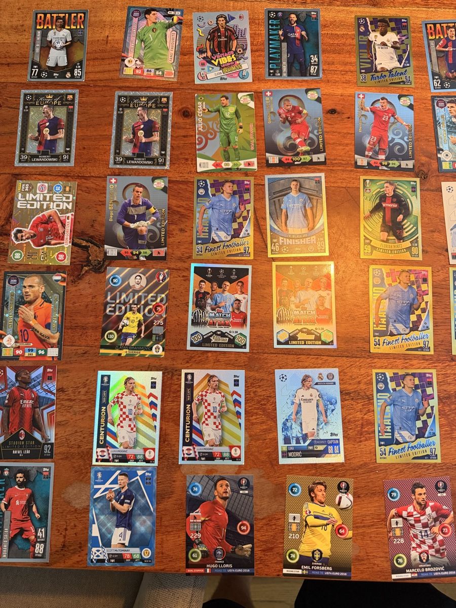 Topps Cartes à collectionner: Topps Fussball karten  – D'occasion à Bern par stibeli
