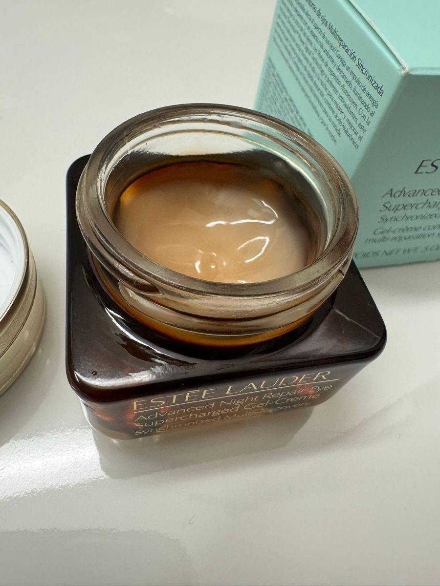 Estée Lauder Soins du visage: Estée Lauder Augencrème neu 15ml – Neuf avec emballage d'origine à Kilchberg par bettinabaur 1