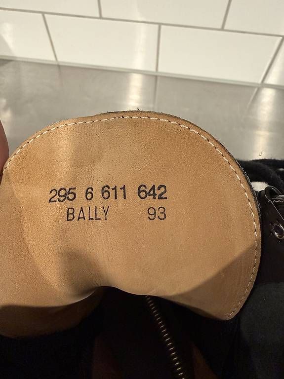 Scarpe da uomo: Stillgestanden! Bally Schweizer Armee Stiefel KS90 – Usato da Zürich venduto da hoizaemme 1