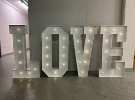 Dekobuchstaben 1Meter hoch z.B. für Hochzeit LOVE