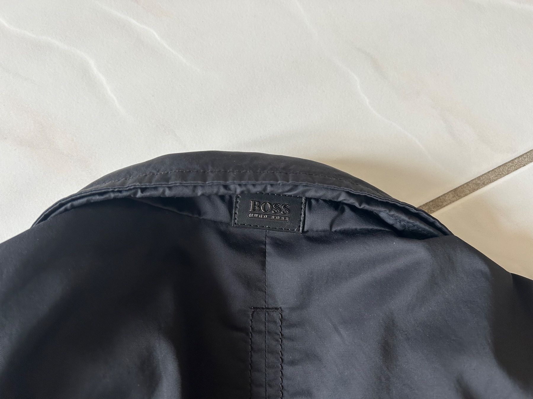 Hugo Boss Giacche: Wunderschöne Herren BOSS Uebergangsjacke – Usato da Gutenswil venduto da walker60 5