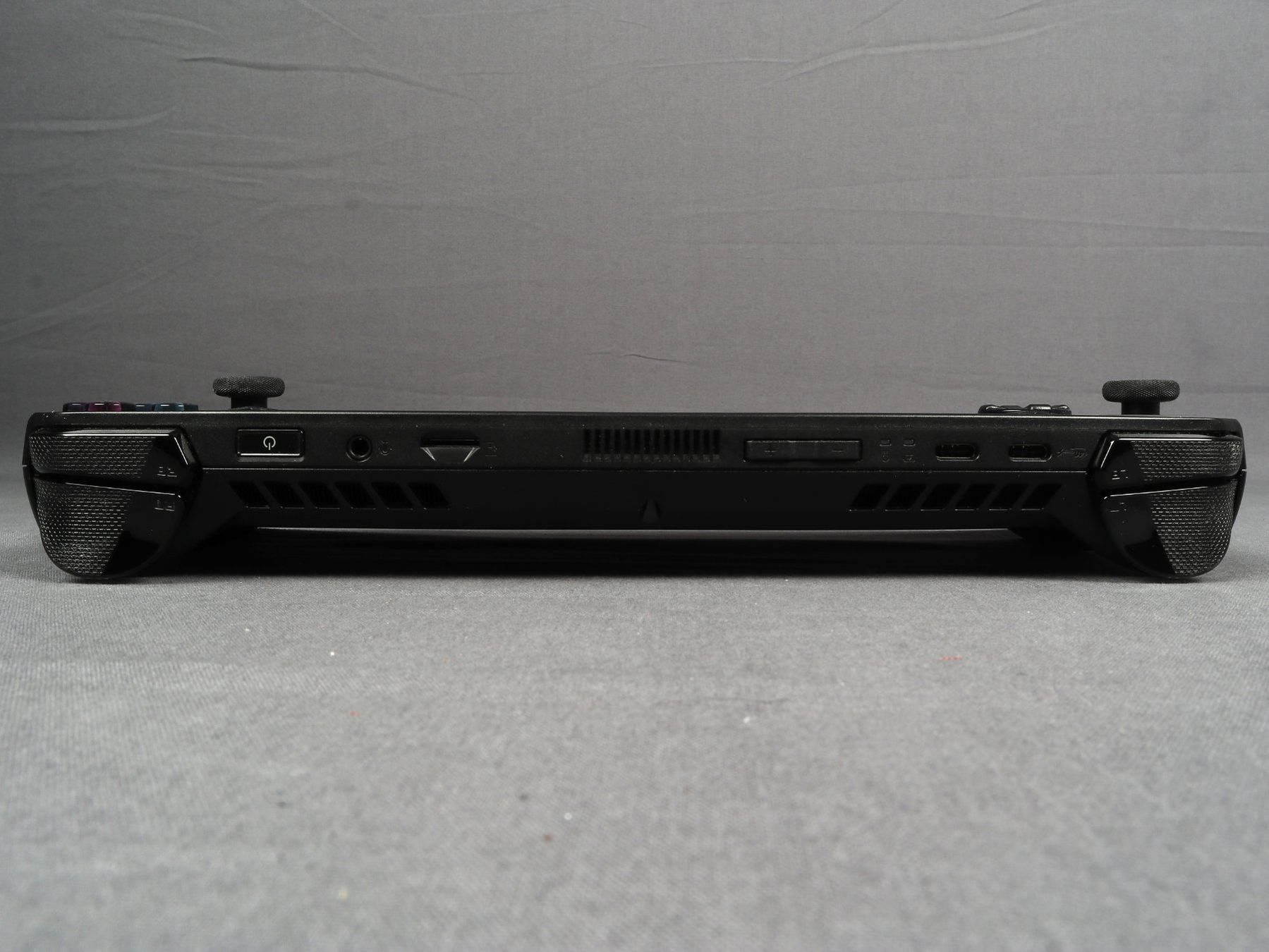 Asus Console: ASUS Rog Ally x PC Handheld mit Hülle & Ladekabel – Usato da Steinen venduto da Restwert_Steinen 4
