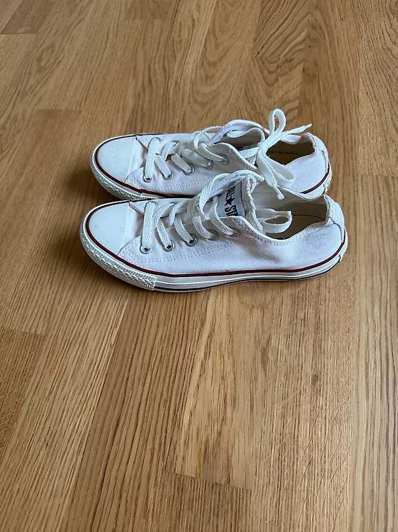 Scarpe da uomo: All Star bianche  – Usato da Massagno venduto da lad_cv7t 1