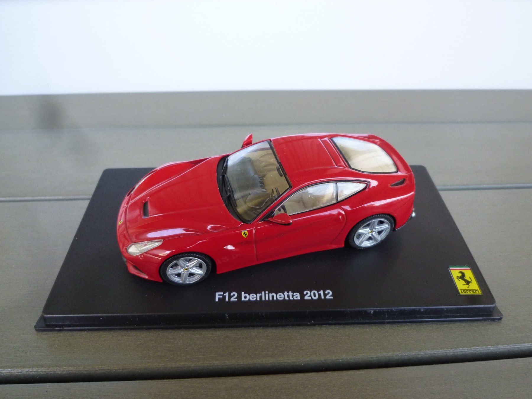 Ferrari Modellautos: Ferrari F12 berlinetta (2012) – Gebraucht aus Flawil von Imperiosud