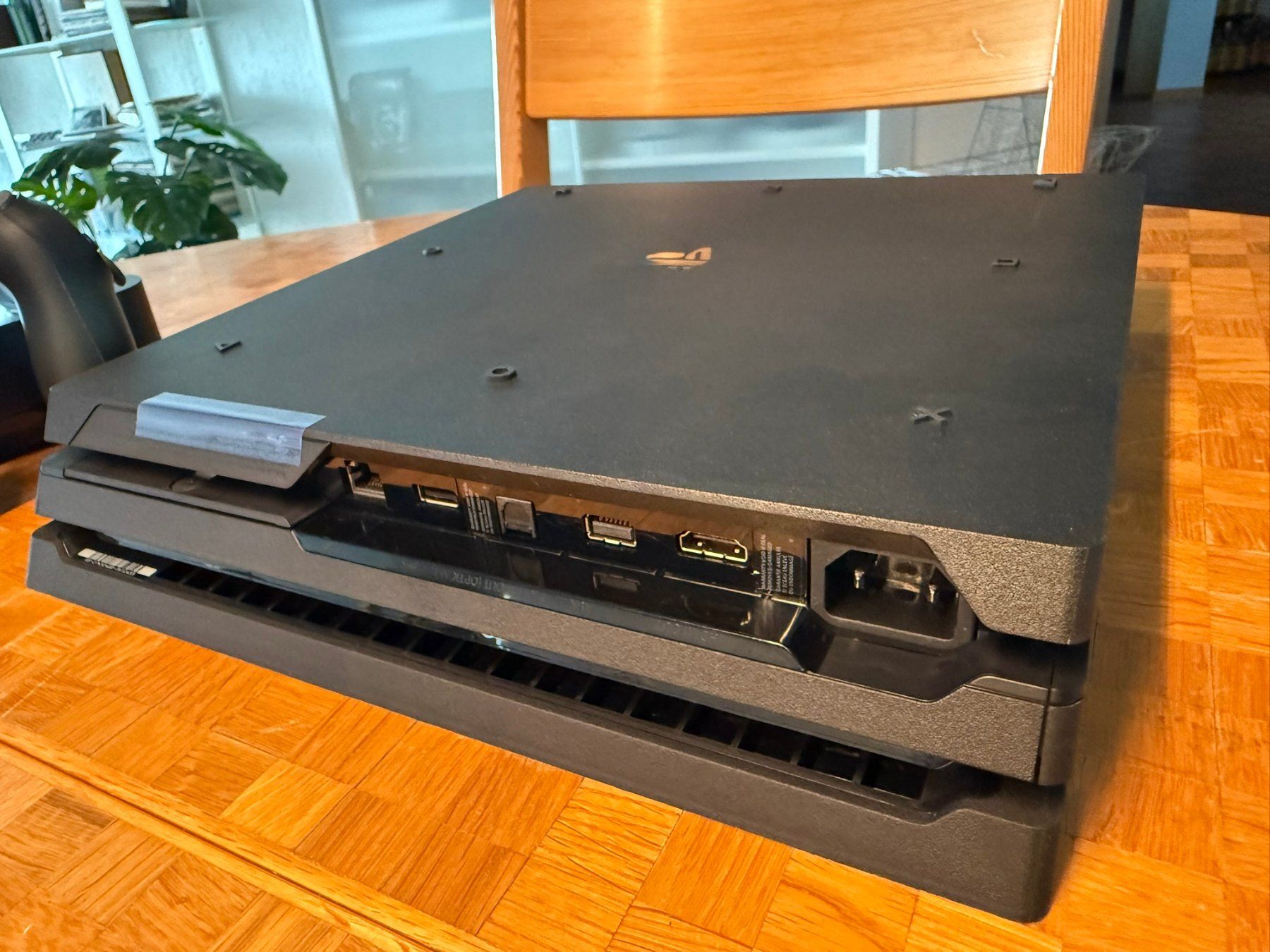 Sony Console: Playstation 4 Pro 1 TB – Usato da Meikirch venduto da meineangebote 3