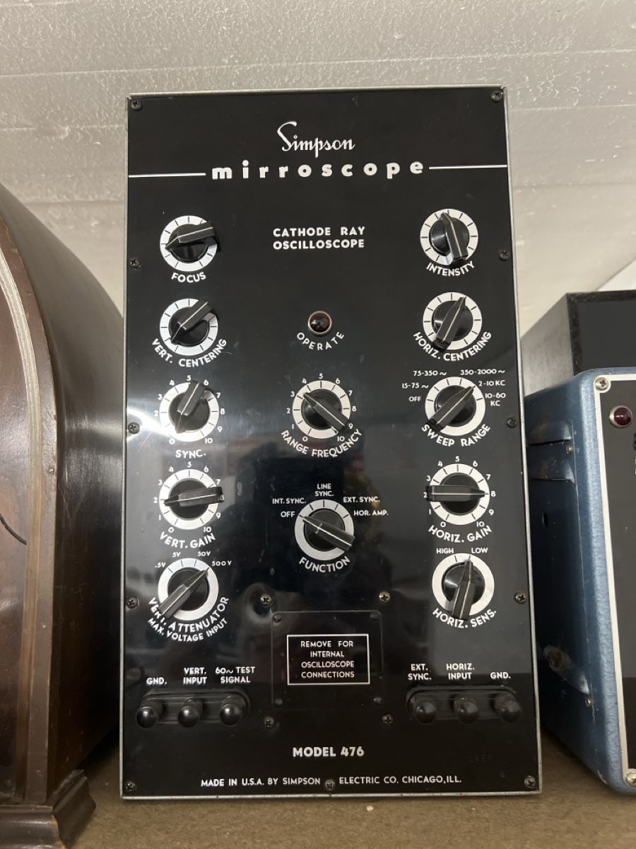 Misurare: Altes Simpson Oscilloscope – Difettoso da Steffisburg venduto da gfell2