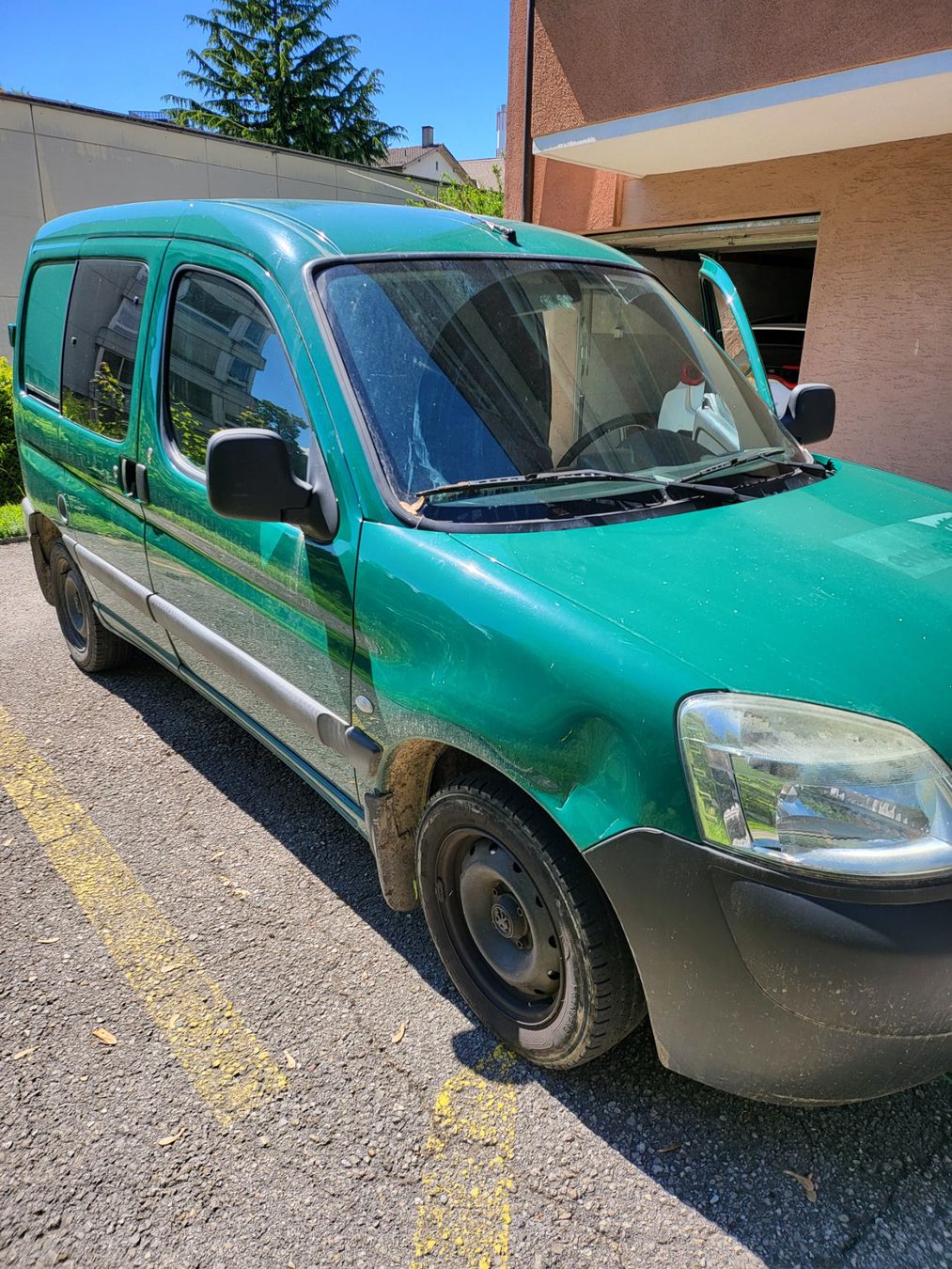 Peugeot Veicoli commerciali: Peugeot Partner GNV 800 – Difettoso da Lausanne venduto da ber_qk5j 2