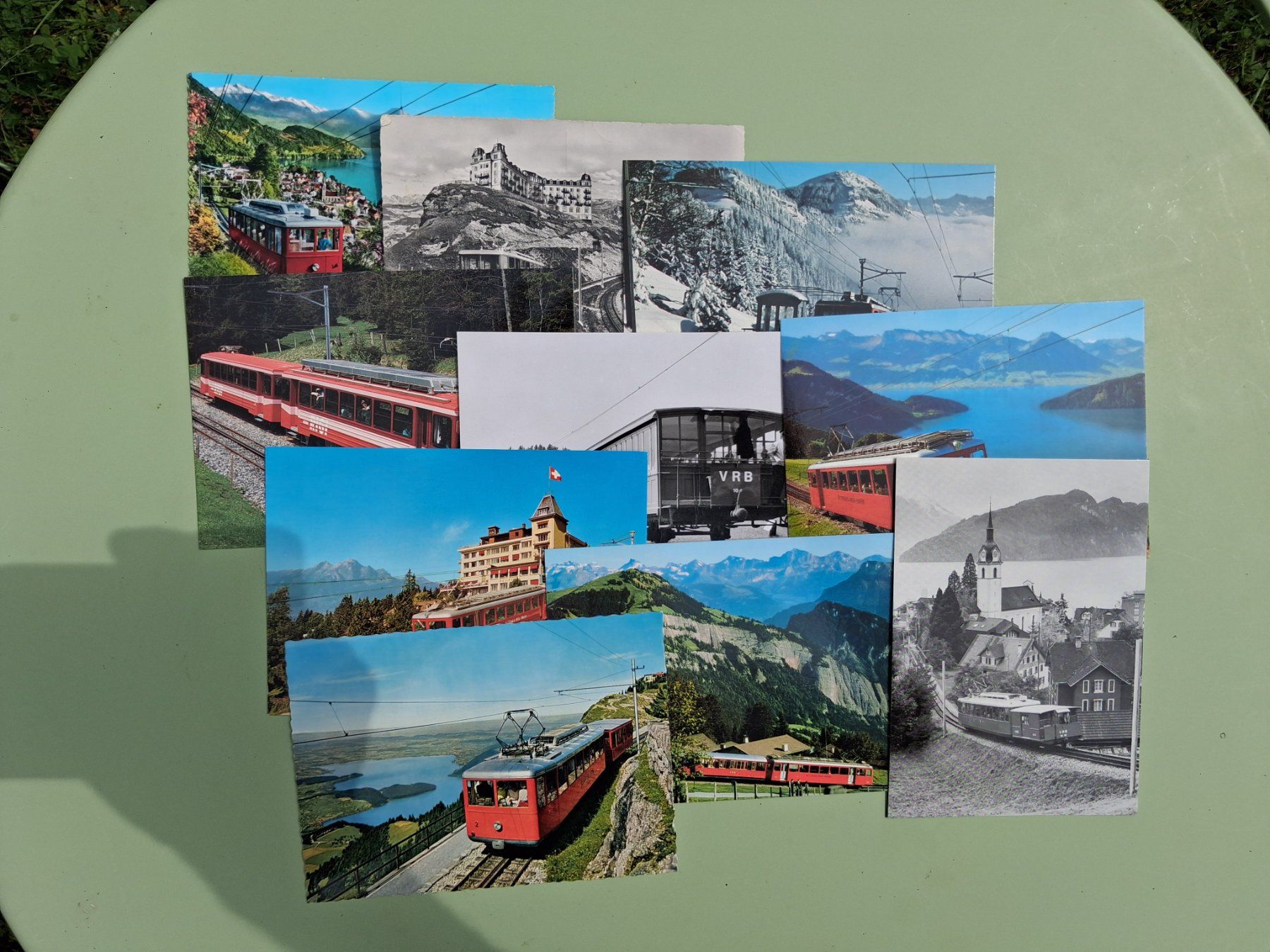 Cartes postales: 25 AK Vitznau-Rigi Bahn – D'occasion à Cheyres par Thiele 1