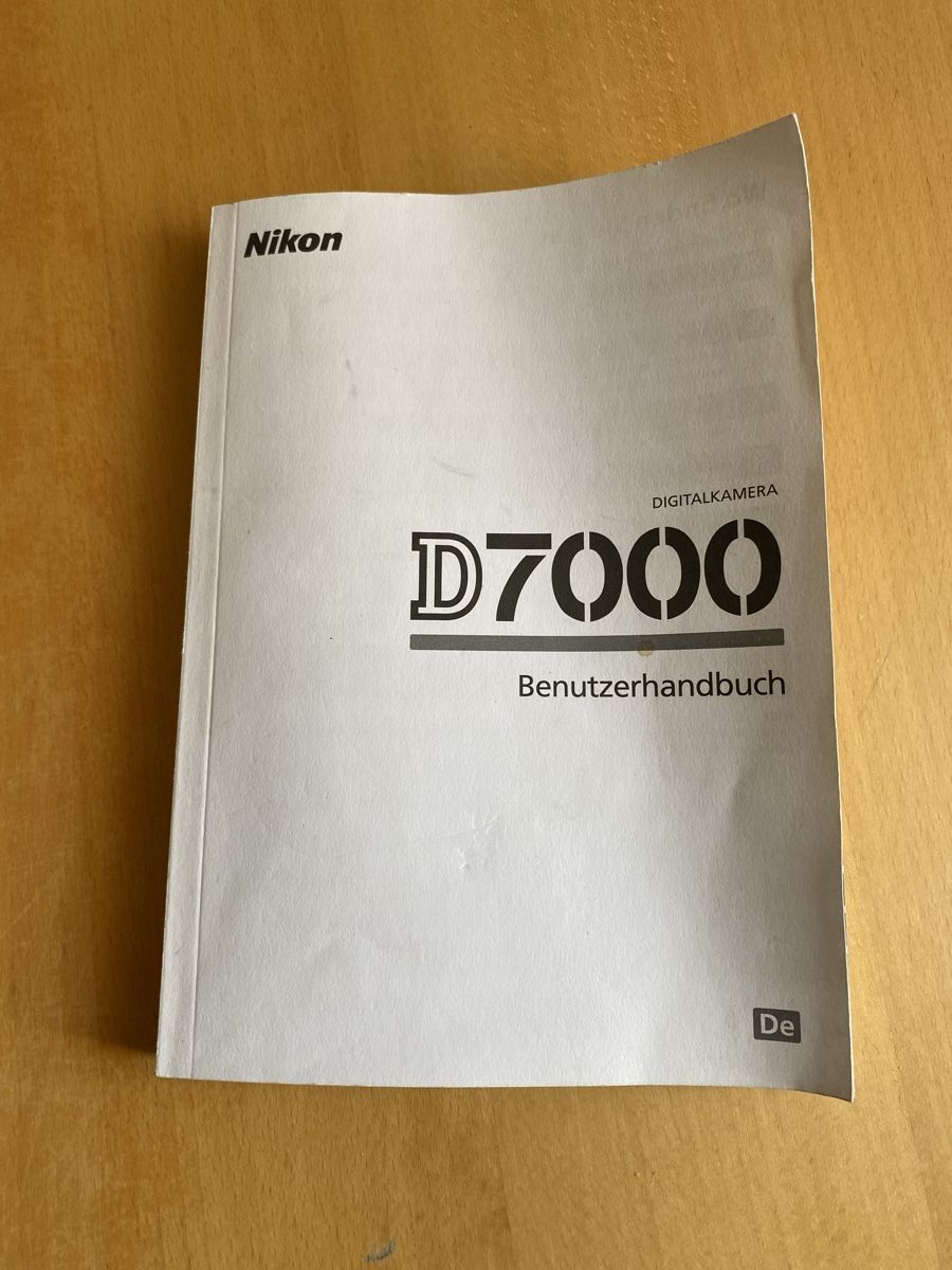 Livres: Nikon D7000 Digital Camera Handbuch – D'occasion à Winterthur par JackFrame