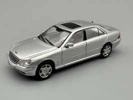 Mercedes-Benz S-Klasse 1:64 Tarmac Brilliant-Silber neu OVP
