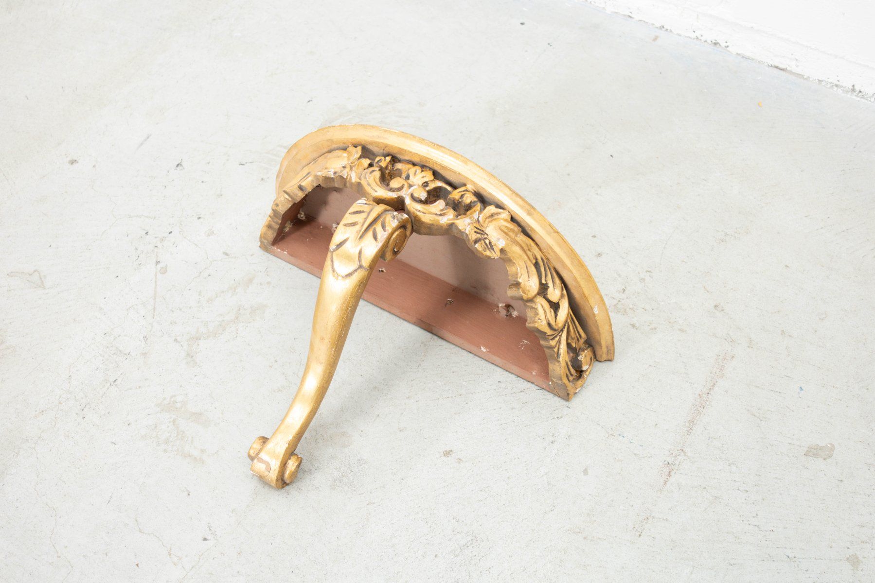 Tavoli: Goldene Wandkonsole / Konsolentischchen – Usato da Zürich venduto da ZuercherBrockenhaus 6