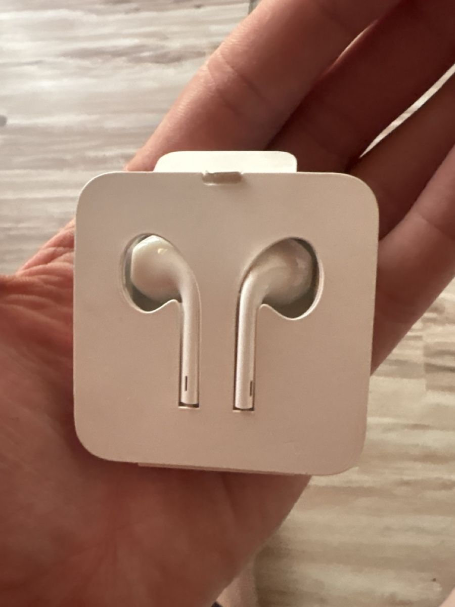 Apple Kopfhörer: Kopfhörer Iphone – Neu (gemäss Beschreibung) aus aarwangen von mikemog 1