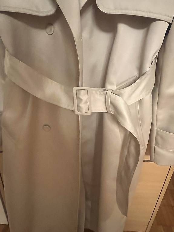 Cappotti: Trench avorio/beige Mango – Usato da Jona venduto da sen_vd8v 3