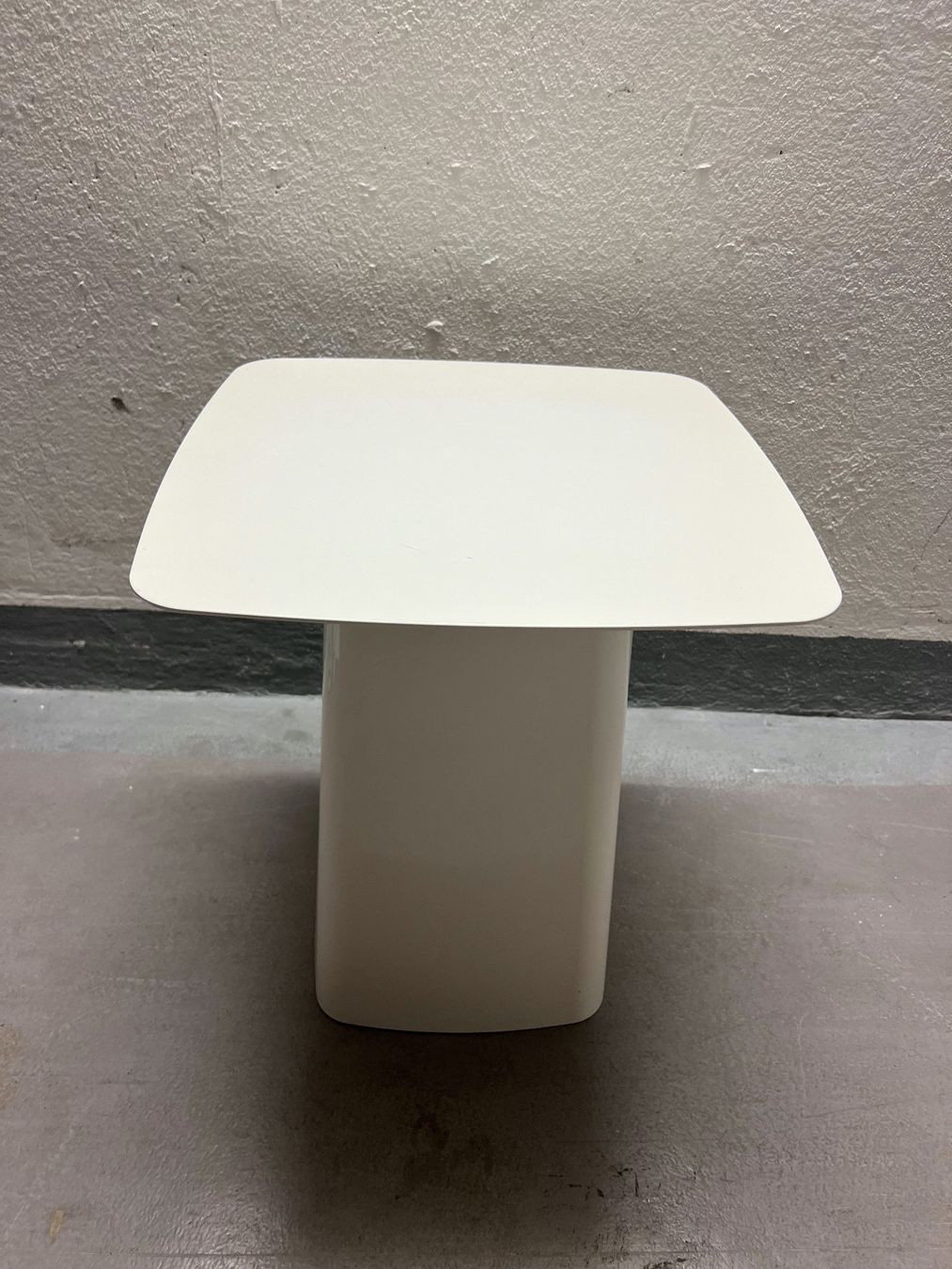 Tavoli: VITRA Beistelltisch Outdoor – Usato da Zürich venduto da RSO8005 1