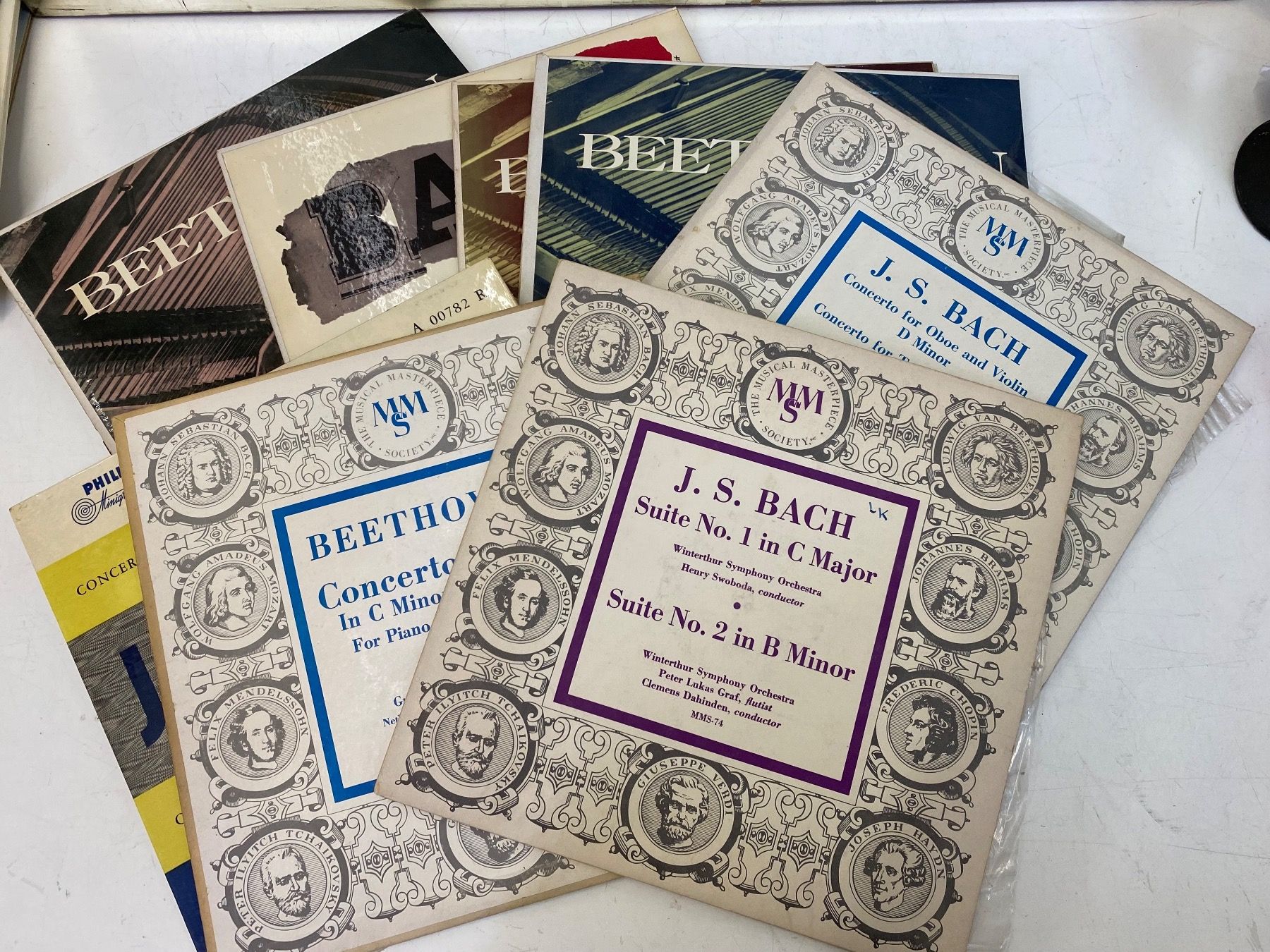 Dischi in vinile: 8 Schallplatten Klassik dm 25cm – Usato da Hindelbank venduto da Warentaxi