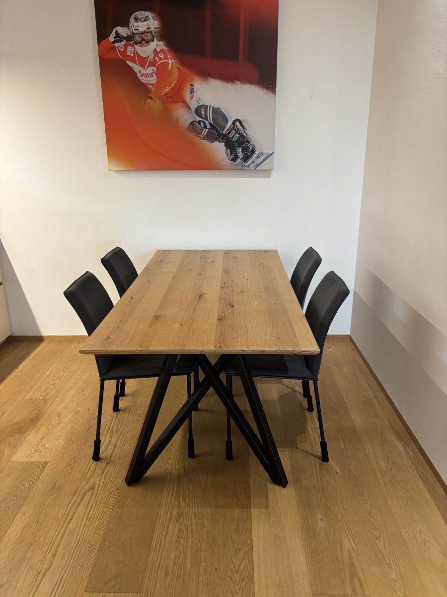 Conforama Tavoli: Esstsich 180cm eiche tisch (3monate alt) – Usato da Zizers venduto da Lolipop33333 2