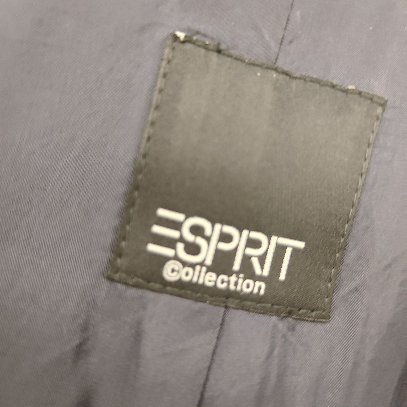 Esprit Completi: Esprit herren Anzug GR 52 – Usato da Langnau am Albis venduto da Judithsebi 4