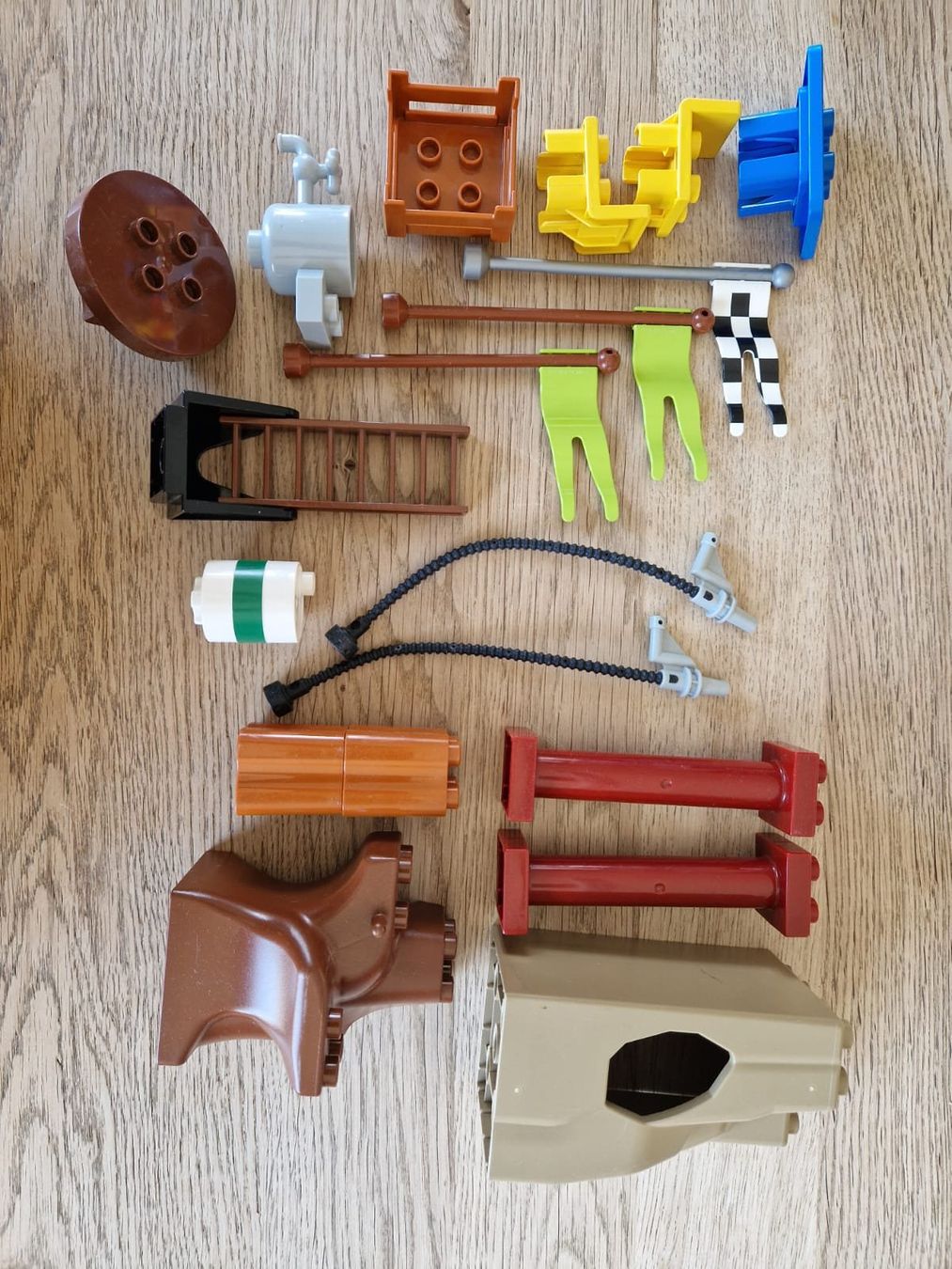 Lego Giocattoli: Lego Duplo zwei Boxen und vier Platten – Usato da Schötz venduto da protea84 6