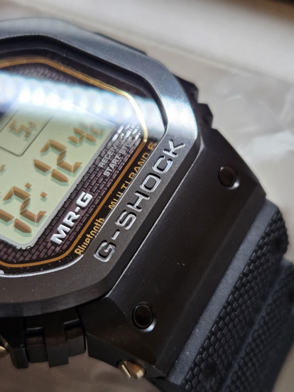 Casio Uhren: Casio MRG-B5000R-1DR + garantie – Neu (gemäss Beschreibung) aus Vevey von Photech 3