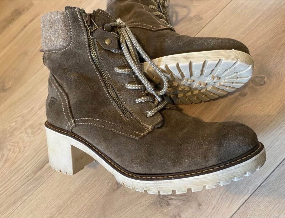 Tamaris Scarpe da donna: Winterstiefel Tamaris 39 – Usato da Biel/Bienne venduto da van_6qsl