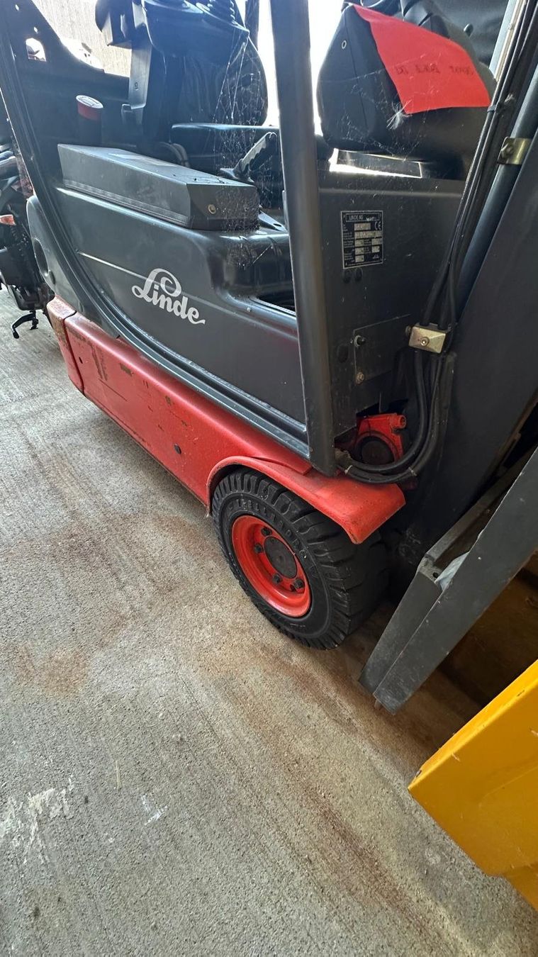 Linde Carrelli elevatori e a forche: Linde Gegengewichtstapler – Difettoso da Näfels venduto da Teamplaypomodori 3