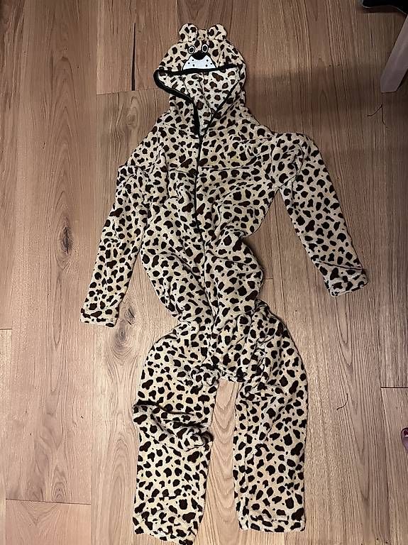 Jumpsuits: Giraffen Overall / Jumpsuit – D'occasion à Wenslingen par Corrinella