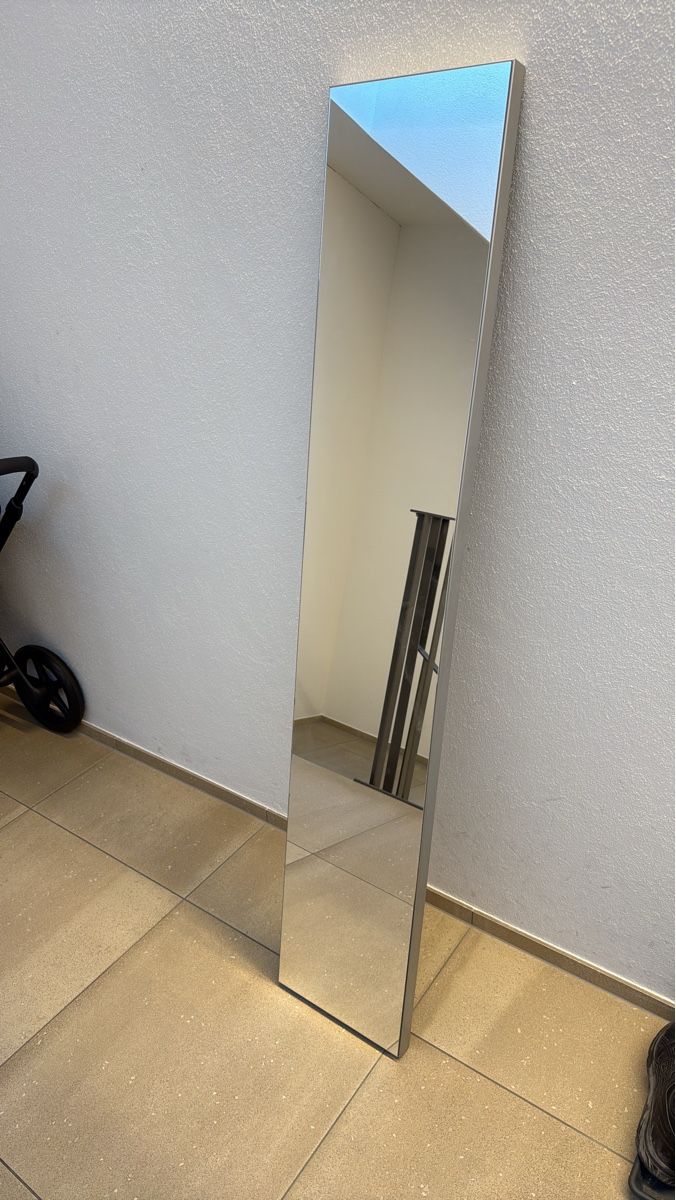 Miroirs: Floor mirror rectangular silver like new – D'occasion à Zürich par flo_2wkz