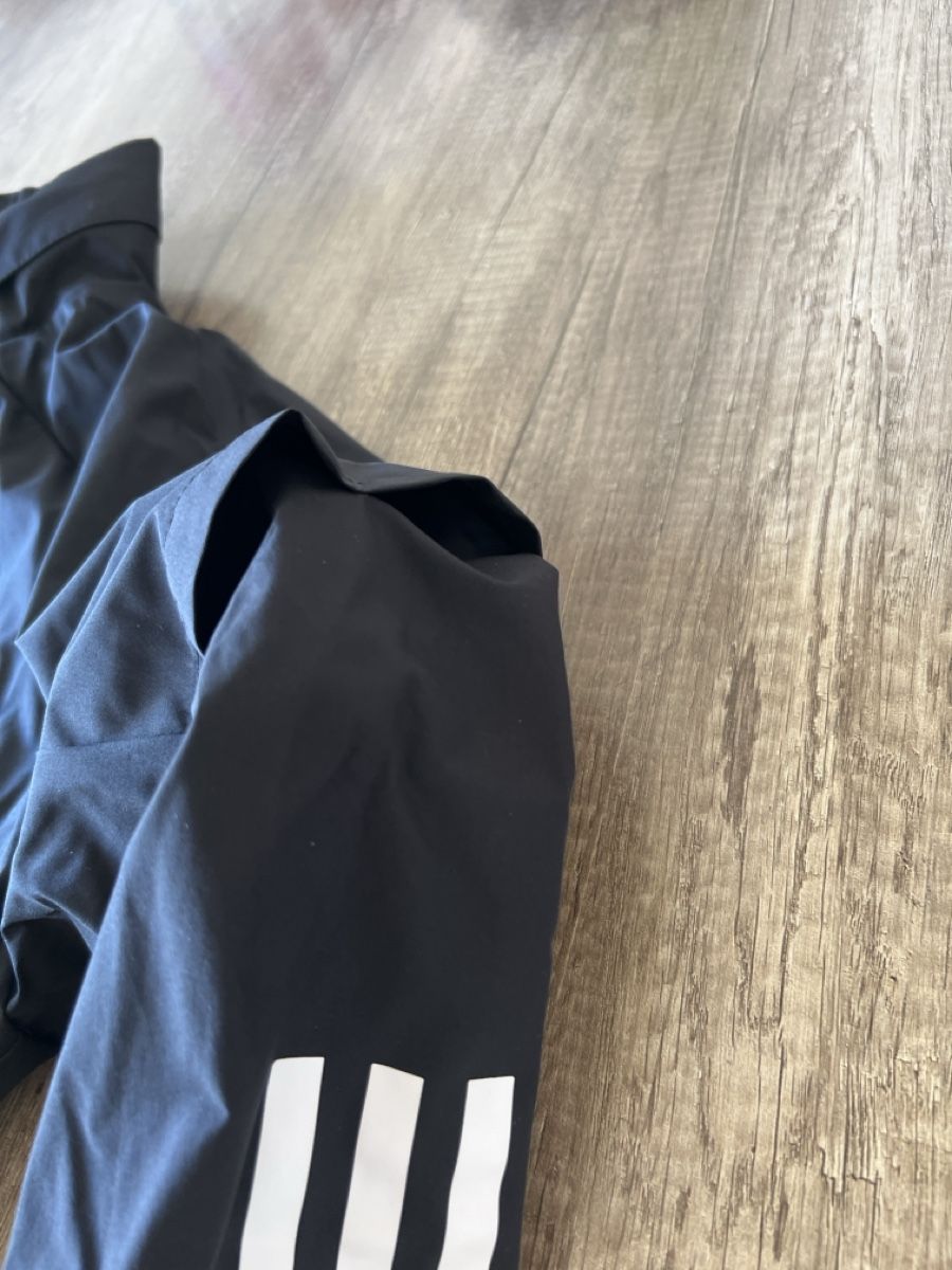 Giacche: Adidas Regenschutz – Usato da Binningen venduto da salentino4ever 1
