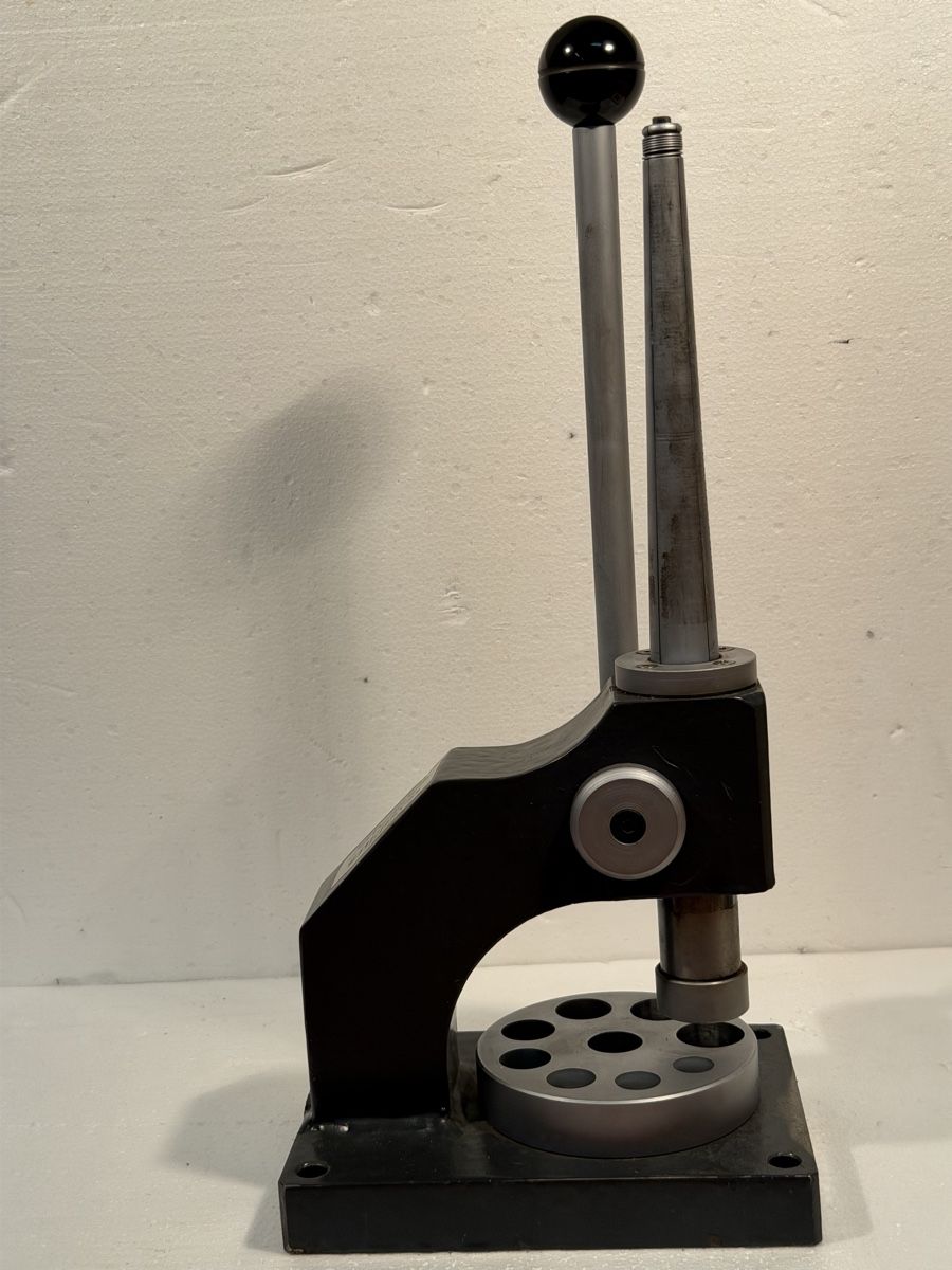 Tutti gli attrezzi: ROBUR Assortiment Standard Press Parts Set – Usato da Lausanne venduto da artnouveau04 4