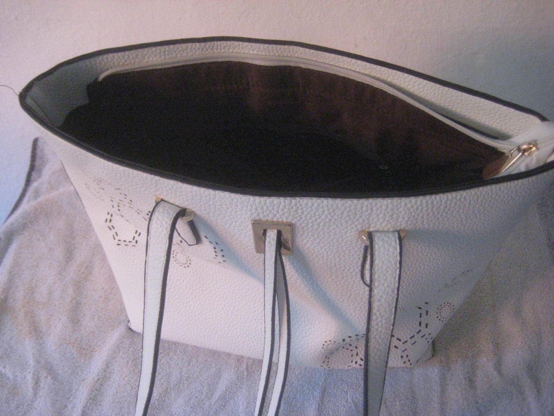 Borse da donna: DAMEN  HANDTASCHE – Usato da Uster venduto da flocke1 4