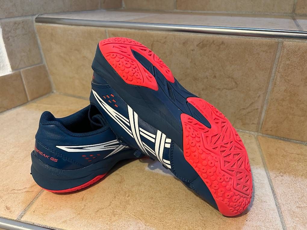 Scarpe per ragazzi: ASICS Hallenschuh Gr. 38 – Usato da Schmerikon venduto da sab_6ppz 2