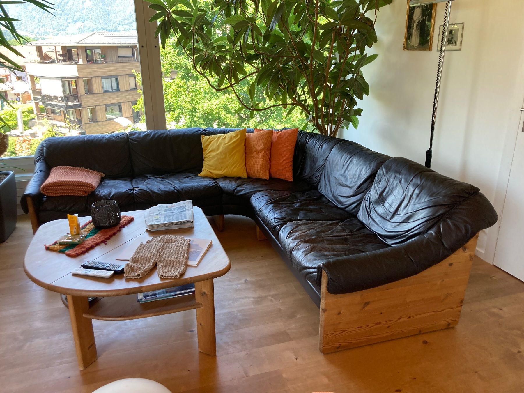 Divani: Sofa mit Tisch – Usato da Kerns venduto da lissy6