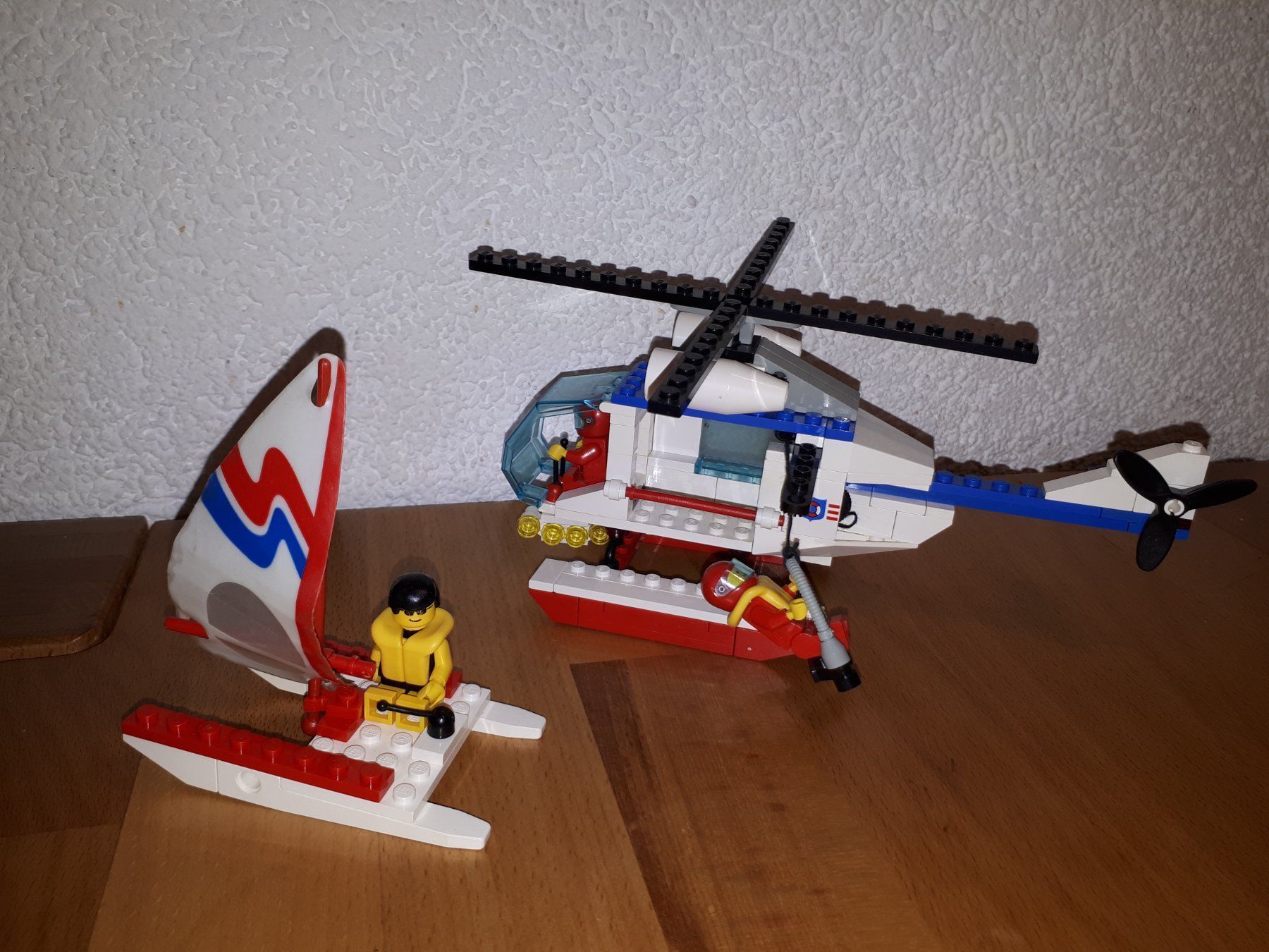 Lego Kit di costruzioni: Lego 6342,  Beach Rescue Chopper – Usato da Montricher venduto da Babou72