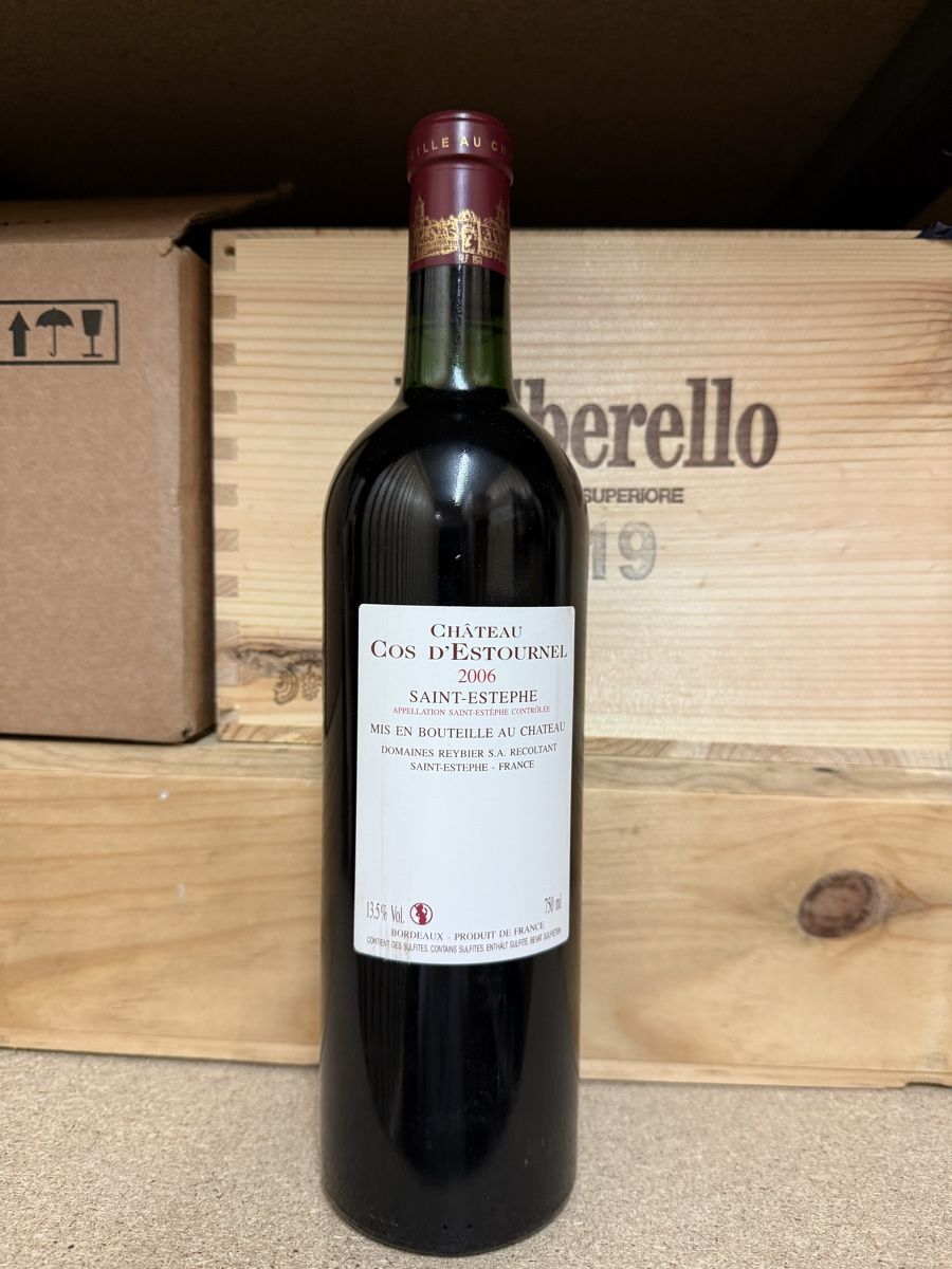 Cos Vino: Cos D’estournel 2006 – Nuovo e nell'imballaggio originale da Troinex venduto da Airain 1
