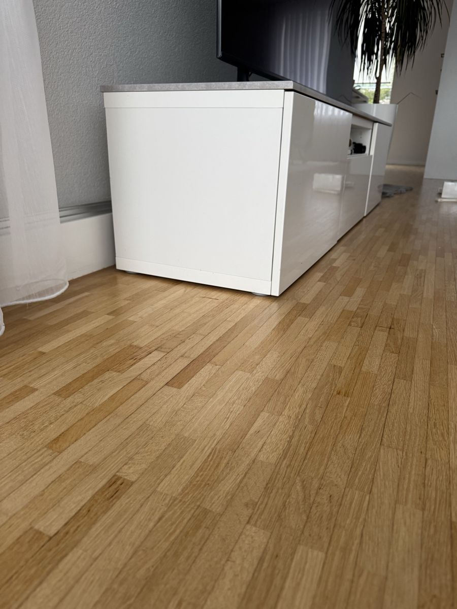Ikea Meubles TV: TV-Möbel – D'occasion à Pieterlen par elb_82xm 1