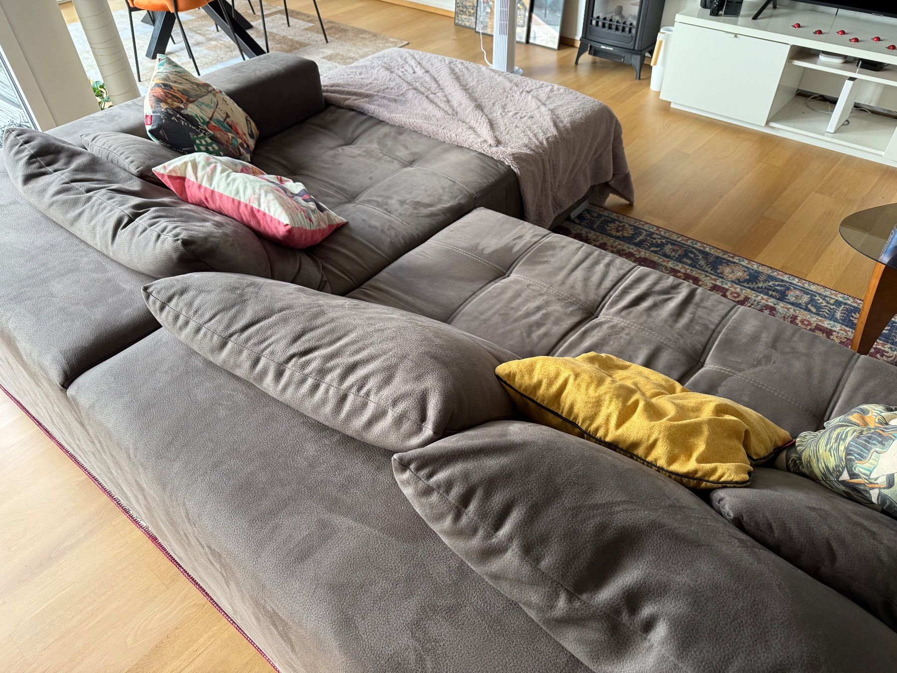 Divani: Braunes Sofa mit elektrischer Vorziehfunktion – Usato da Urdorf venduto da djadin96 3