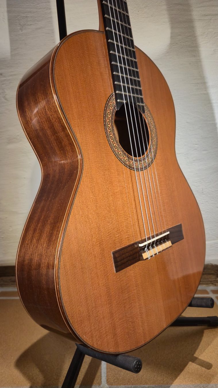 Strumenti musicali: Akustik Gitarre José Ramirez R1 2013 – Usato da Winterthur venduto da NorrSydGuitars 8