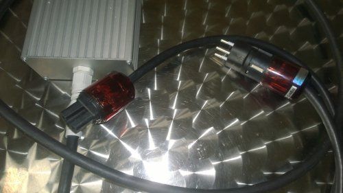 Autre matériel électrique: ASR Audio Systeme Active Magic Cord Netzfilter – D'occasion à Zürich par tedmaster 1