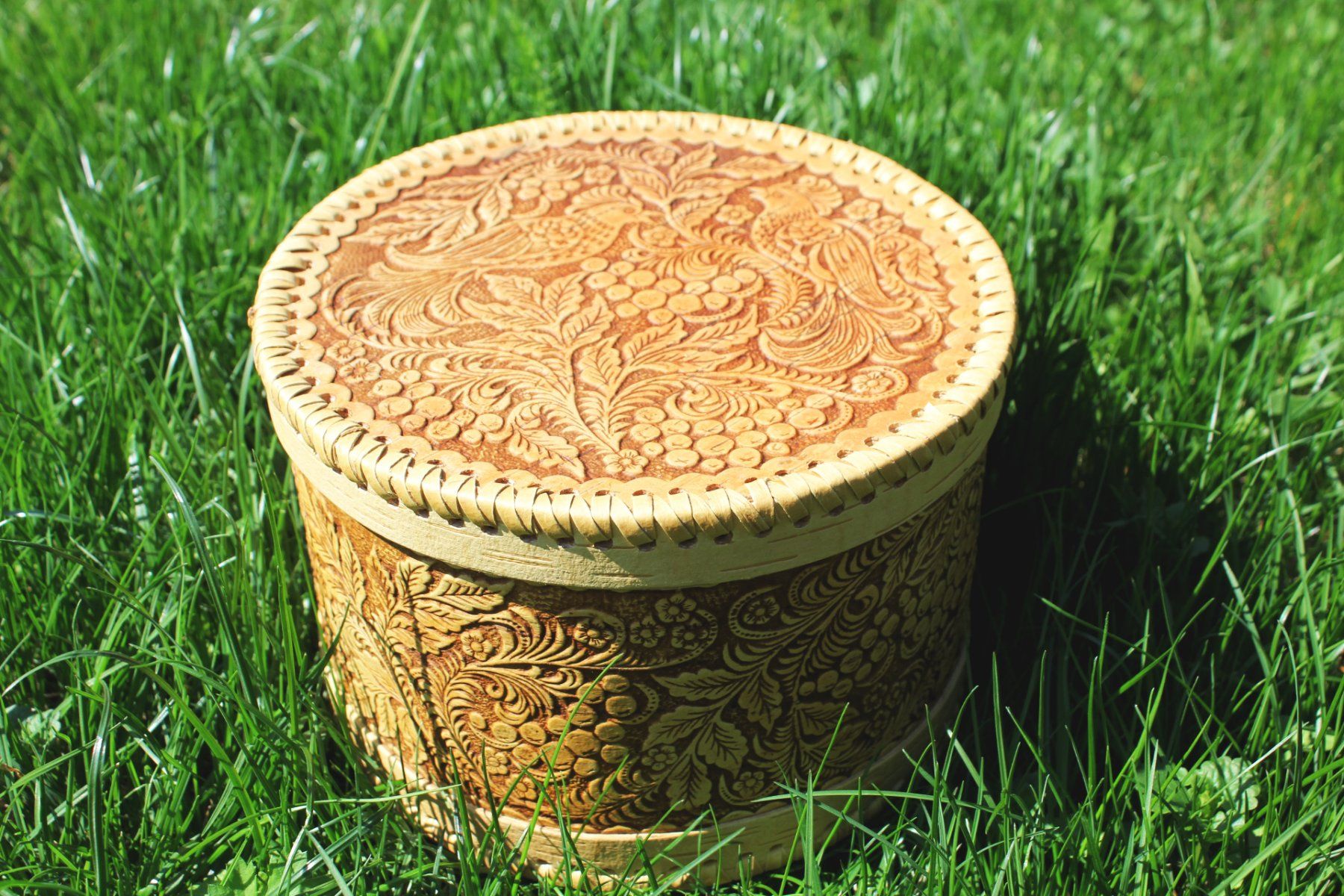 Portagioie: Boîte décorative, en bois 19 x 12.5 cm – Nuovo (secondo la descrizione) da Chamoson venduto da OkGeo