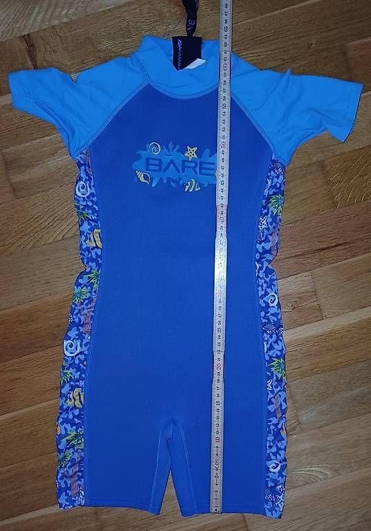 Tauchanzüge: Size 6j. Neoprenanzug – Gebraucht aus Hallwil von Ursina83