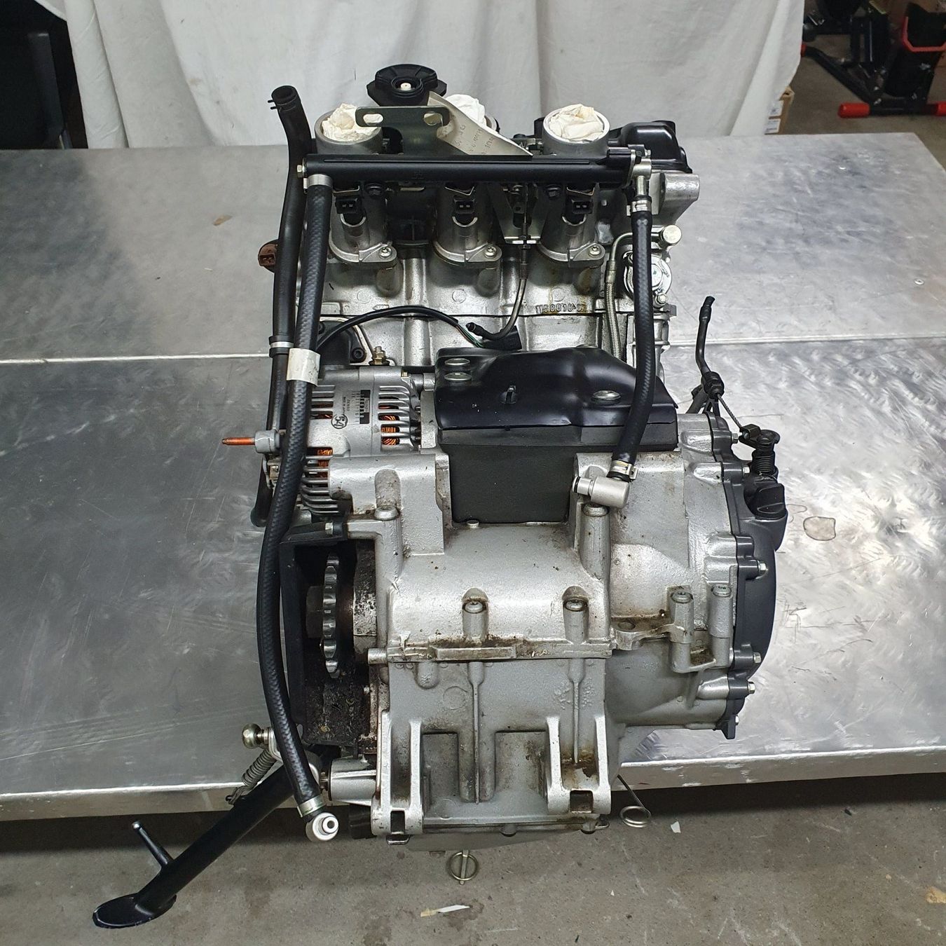 Triumph Tutti i ricambio per moto: Motor Triumph Sprint RS 955i Jg. 2000 – Usato da Widnau venduto da Staedler2 2