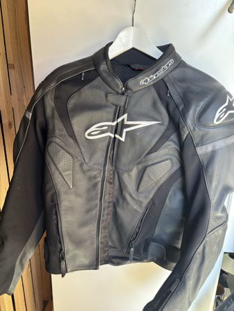 AlpineStars T-Jaws V3 Leder-Motorradjacke Grösse 48/ML