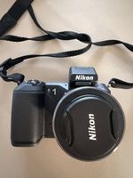 Nikon 1V2 mit OVP und Ledercase