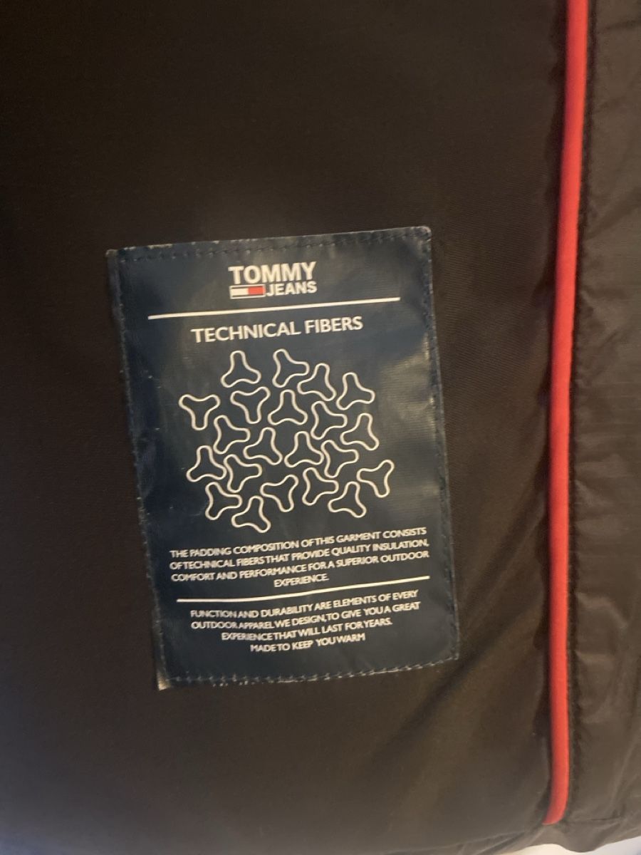 Tommy Hilfiger Giacche: Winterjacke Tommy Hilfiger – Usato da Oberwil BL venduto da Valentina99 3