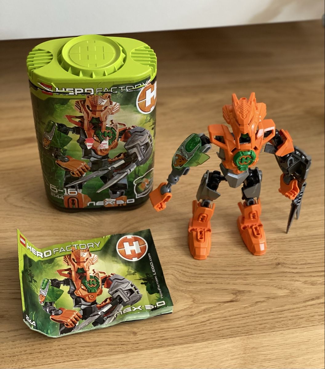 Lego Kit di costruzioni: 4 Lego Hero Factory Figuren mit Box – Usato da Muri (AG) venduto da finduso 2